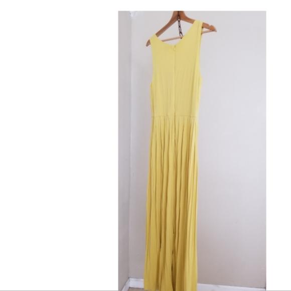 Dress - Picture 1 of 2